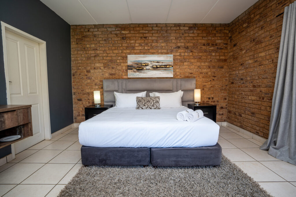 dinokeng accommodation specials for couples